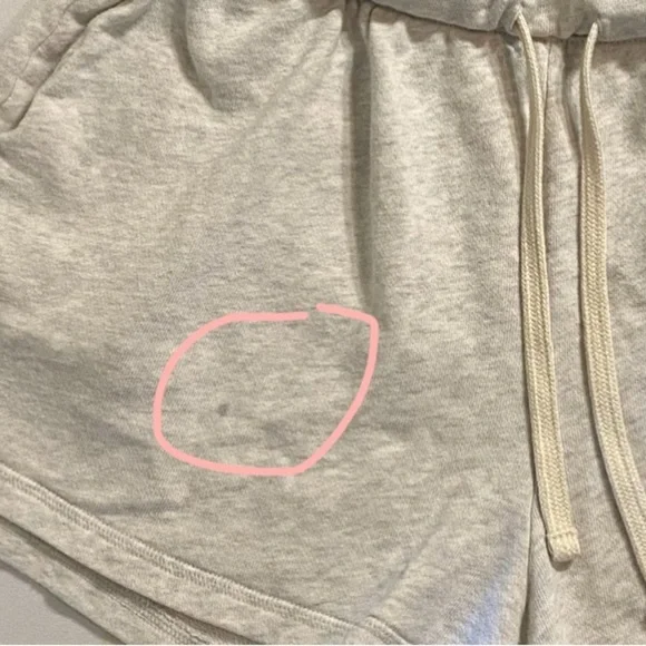 Old Navy Sz M Women’s Gray Fleece Athletic Shorts - Picture 5 of 5